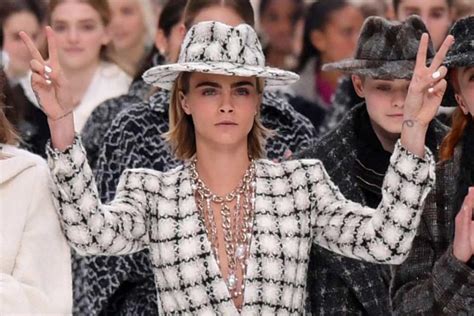 Chanel Favorites Cara Delevingne, Kaia Gerber  